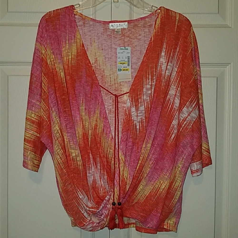 NWT - Ladies blouse -perfect for spring